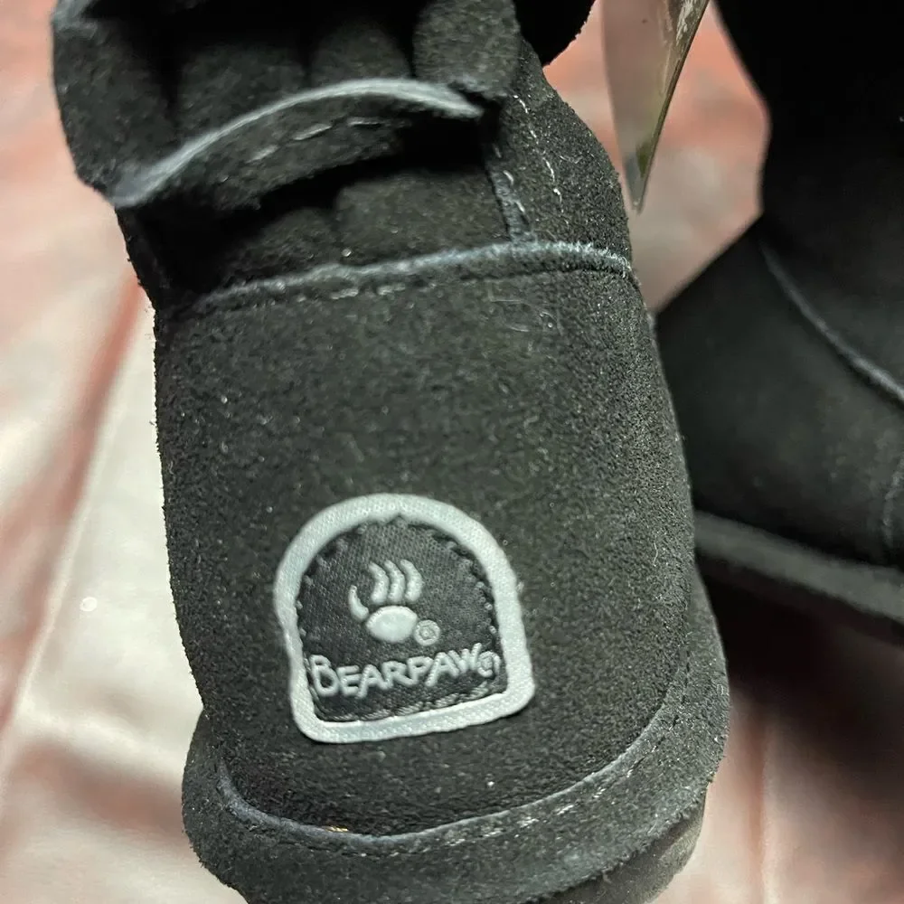 Bearpaw new with tags black boots‎ lace up back, size 2